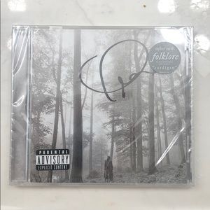 NWT SIGNED Authentic Taylor Swift Folklore Album